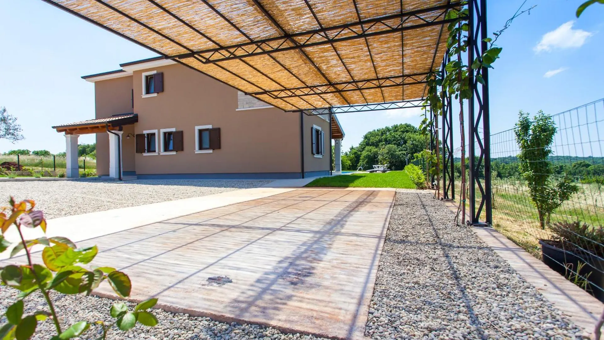 Villa Roza In Central Istria With Whirlpool And Playground For Kids - Pet Friendly Tinjan