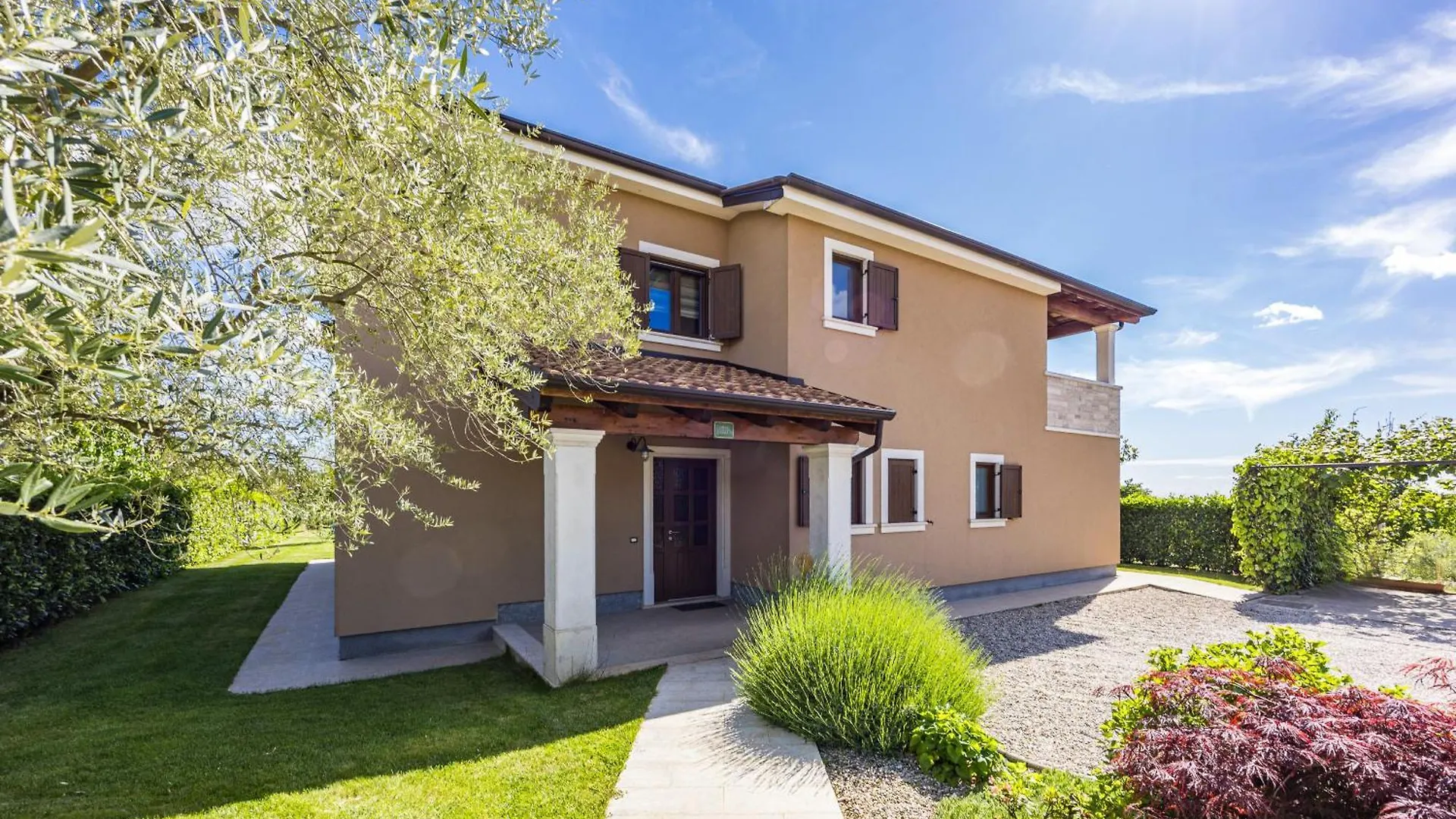 Villa Roza In Central Istria With Whirlpool And Playground For Kids - Pet Friendly Tinjan Kroatië
