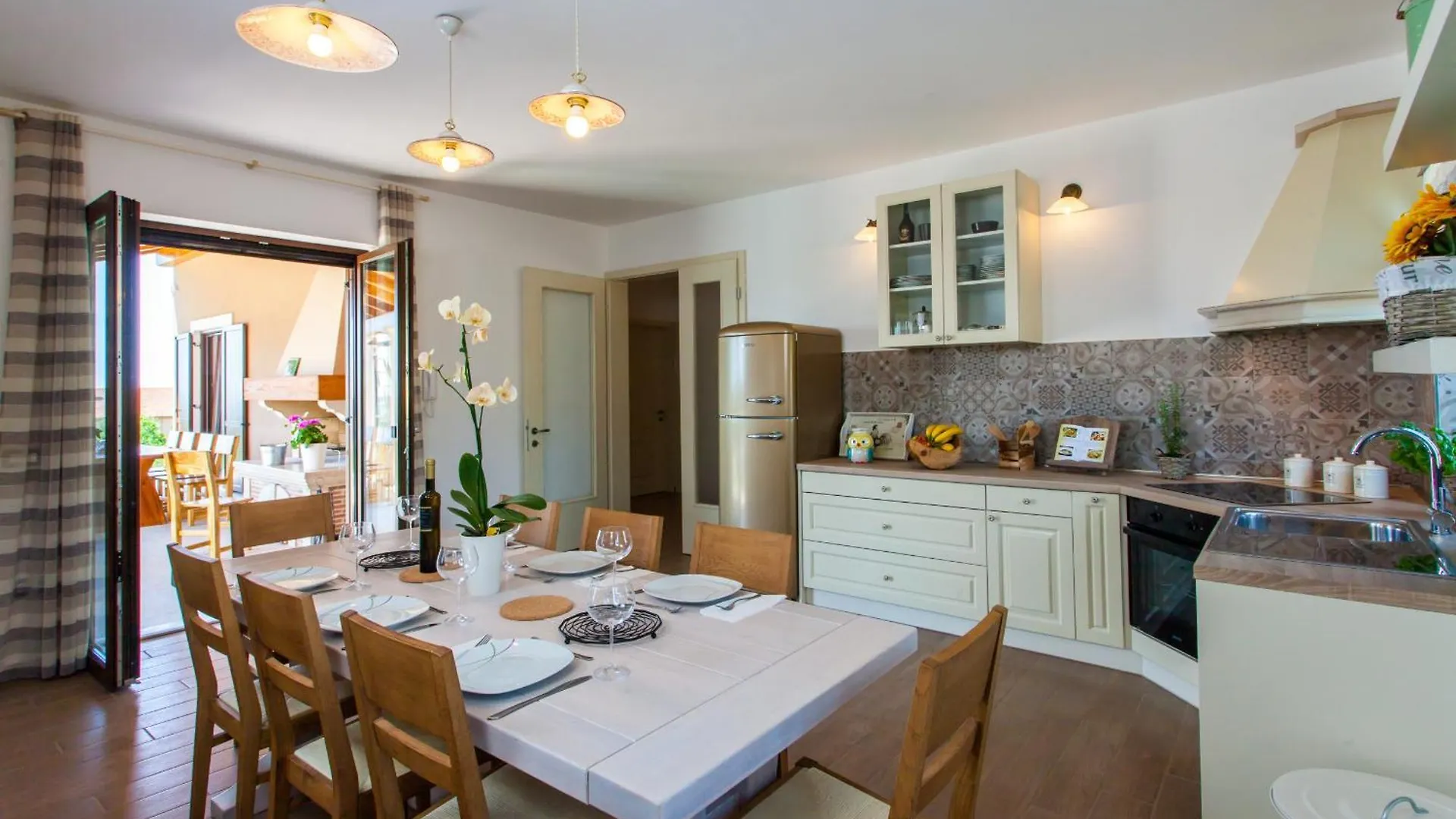 Villa Roza In Central Istria With Whirlpool And Playground For Kids - Pet Friendly Tinjan Croatia